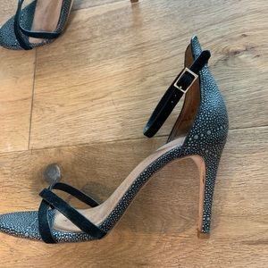 Joie abbot ankle Strappy heel